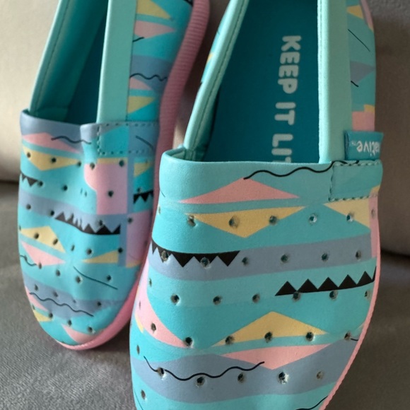 Kids Native Slip-on Shoes - Picture 5 of 8